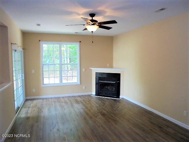 Building Photo - 411 Triton Ln
