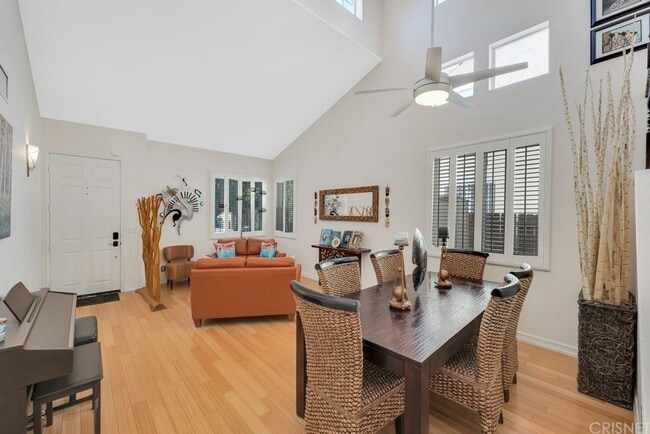 Foto del edificio - 18241 Arminta St