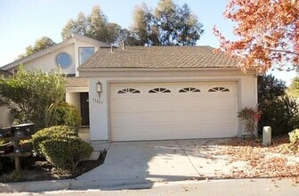 Building Photo - 11213 Cascada Way