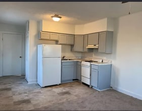 Building Photo - 214 Dixie Hwy