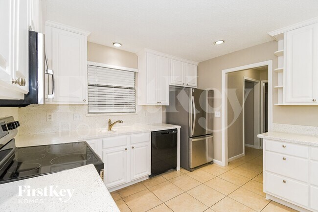 Foto del edificio - 8801 Coventry Ct