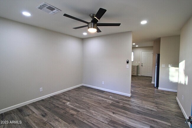 Foto del edificio - 6434 E Alder Ave