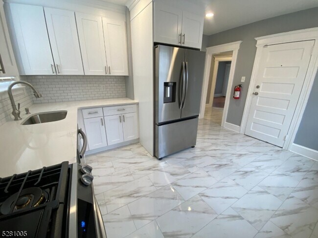 Foto del edificio - 55 Grace St