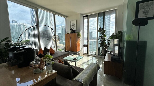 Foto del edificio - 151 SE 1st St