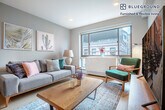 Foto principal - 311 W 50th St