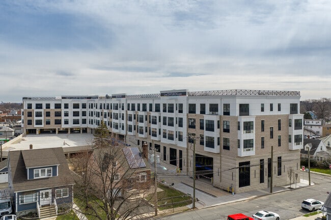 Building Photo - Centurion Union Center