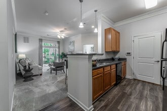 Building Photo - Abberly Crest Apartment Homes