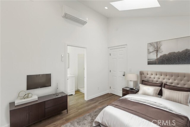 Foto del edificio - 422 N Batavia St