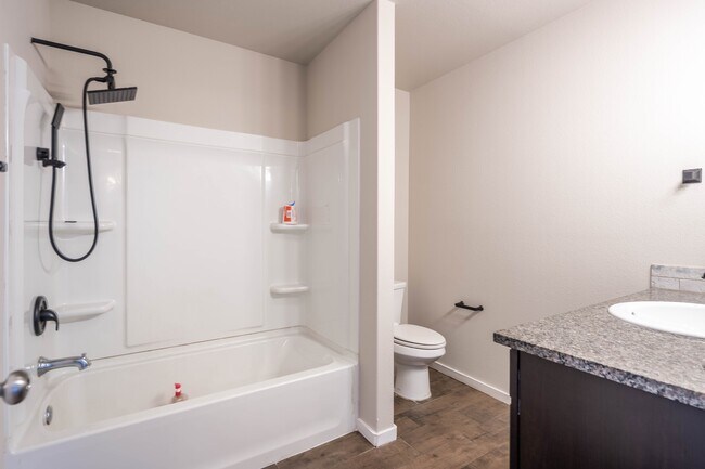 Foto del edificio - 2311 Outlaw Ct