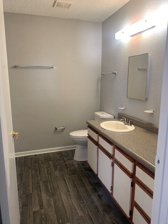 Foto del edificio - Sterling Creek Apartments
