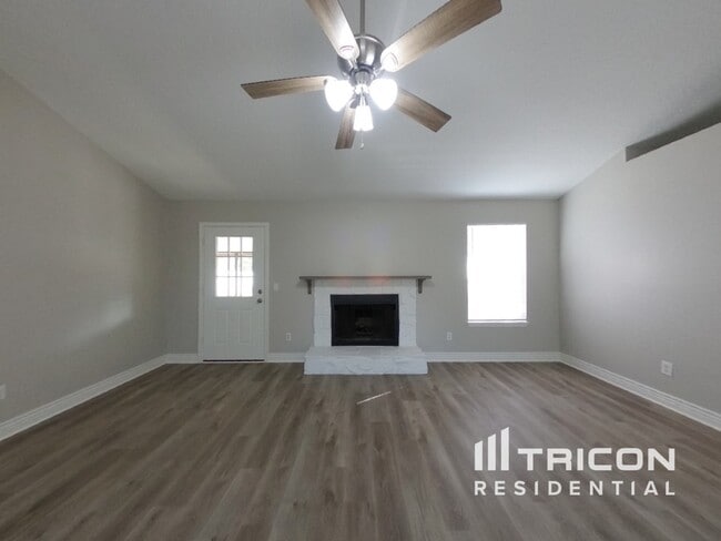 Building Photo - 8030 Peppermint Ln