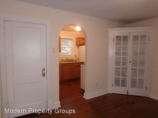 Building Photo - 304 Ridgeway Ave