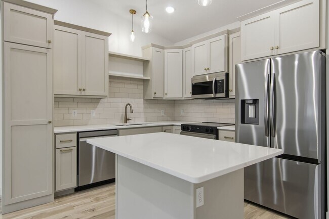 Building Photo - 1719 Whitetail Way