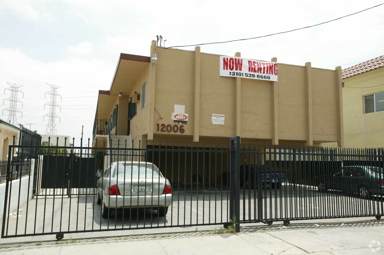 Building Photo - 12006 Runnymede St
