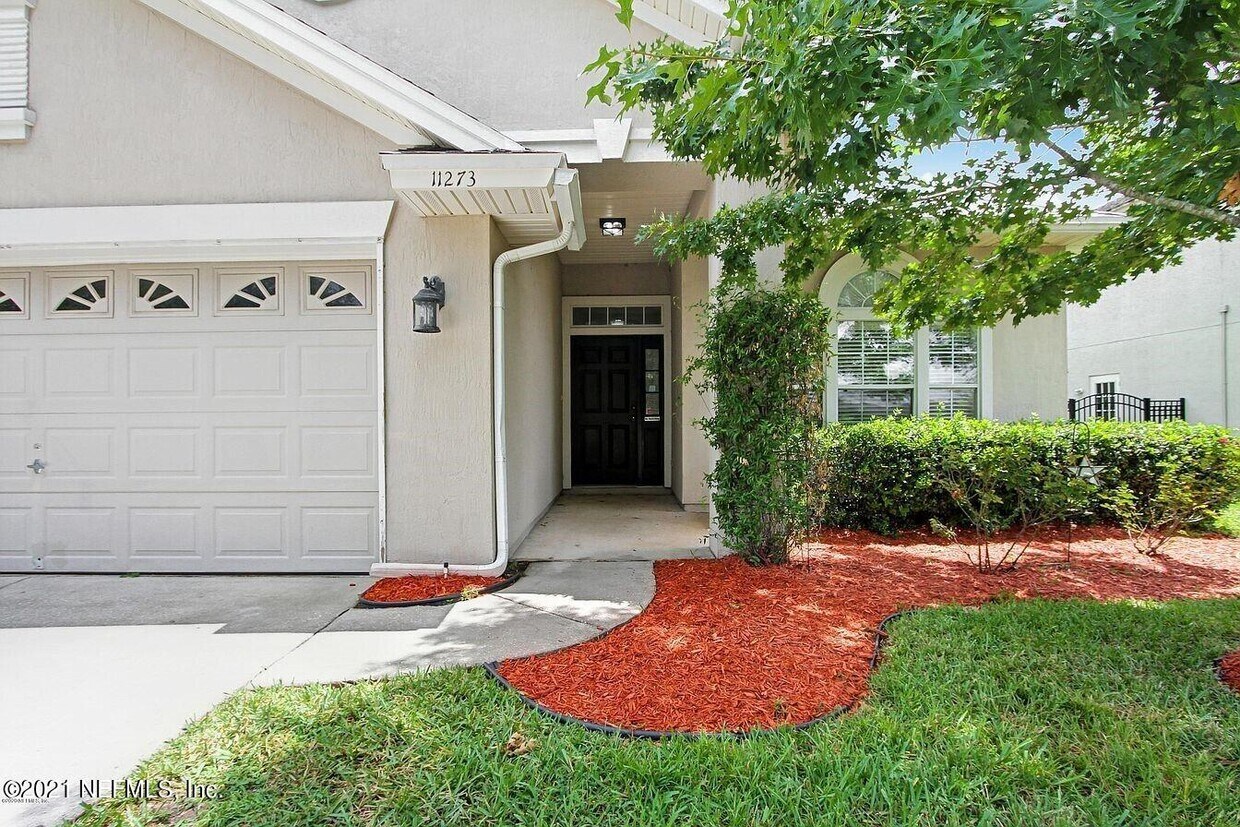 Primary Photo - 11273 Panther Creek Pkwy