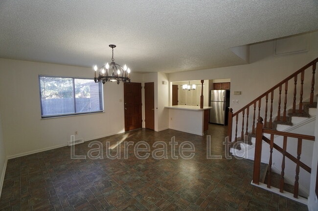 Foto del edificio - 5859 Newcombe Ct