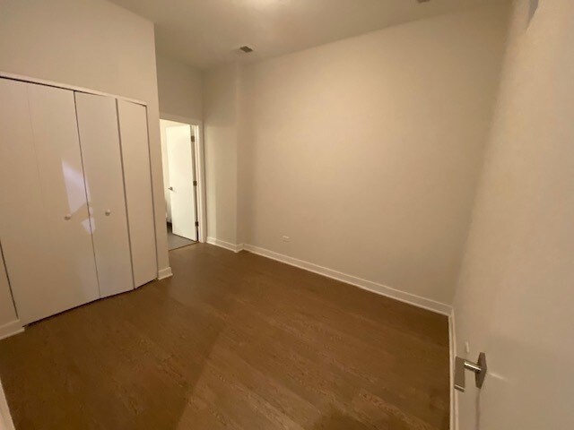Foto del edificio - 2247 W Lawrence Ave