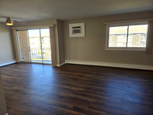 Foto del edificio - 4712 W 107th St