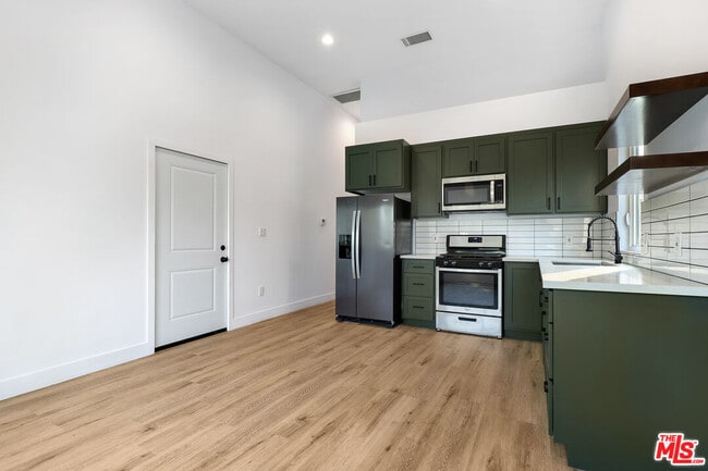 Foto del edificio - 1437 Pleasant Ave