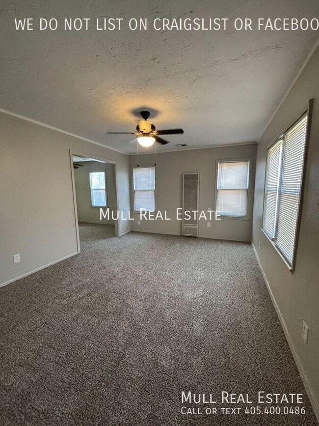 Building Photo - 1037 Tabor Dr
