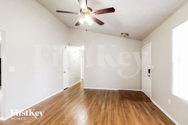 Foto del edificio - 6450 Peppermill Ln