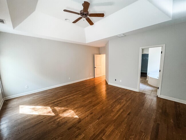Building Photo - 4776 White Pass Dr