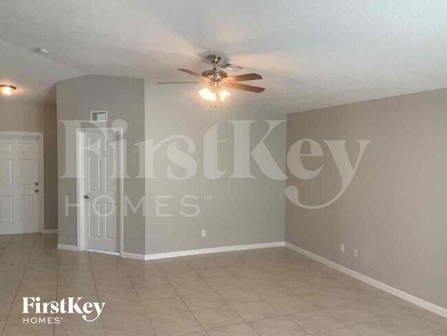 Foto del edificio - 3354 SW Ludlow St