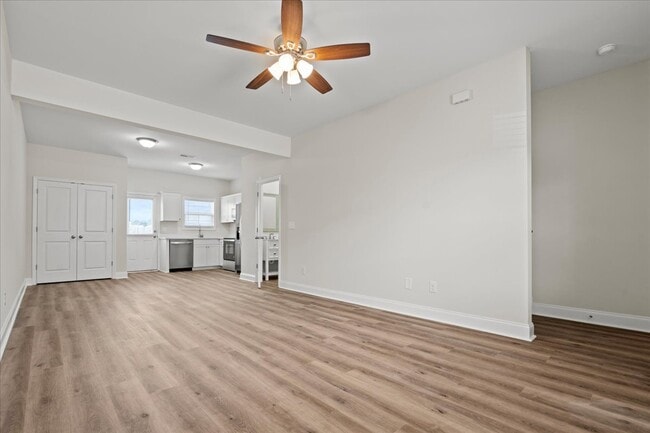 Foto del edificio - 2804 1/2 Alligator Rd