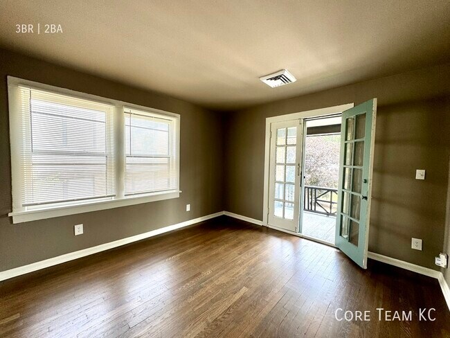 Foto del edificio - 4419 Roanoke Pkwy