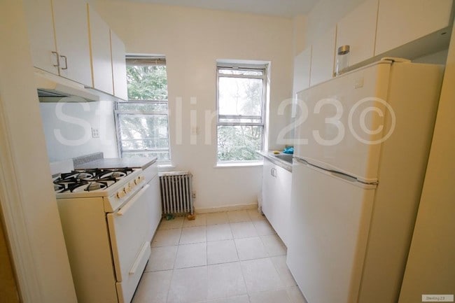 Building Photo - 2548 23rd St