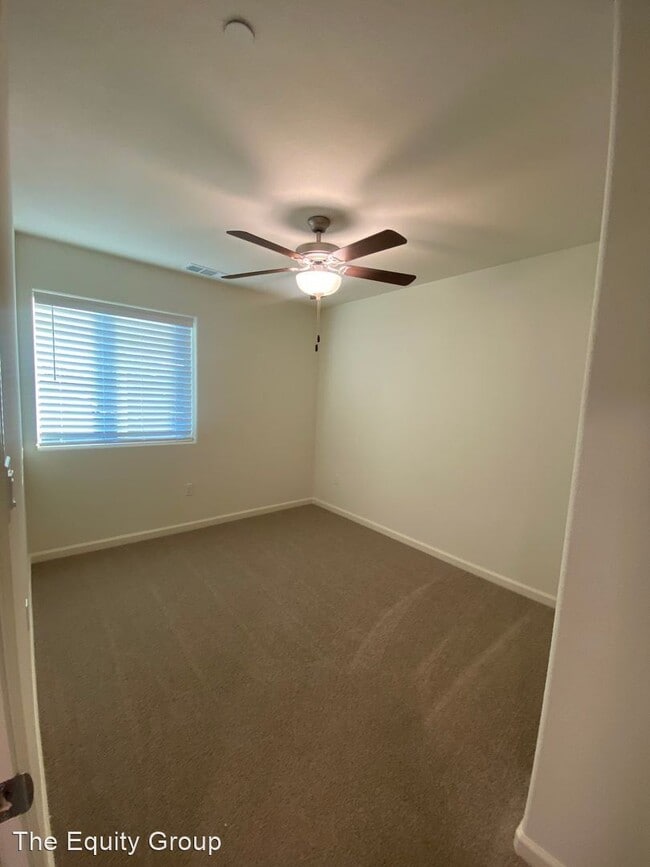 Building Photo - 4 br, 2 bath House - 7040 Ave 310