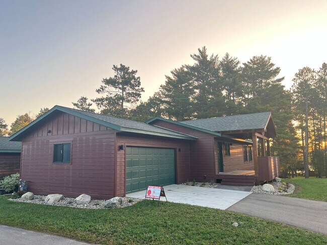 Foto del edificio - Gorgeous New Construction on the Fish Hook River