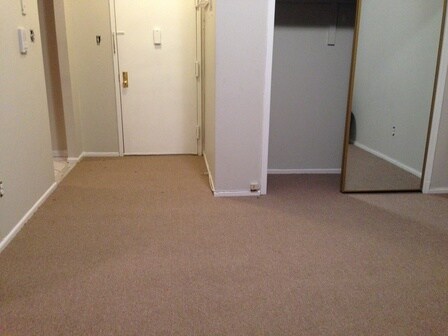 Primary Photo - 300 8th Ave
