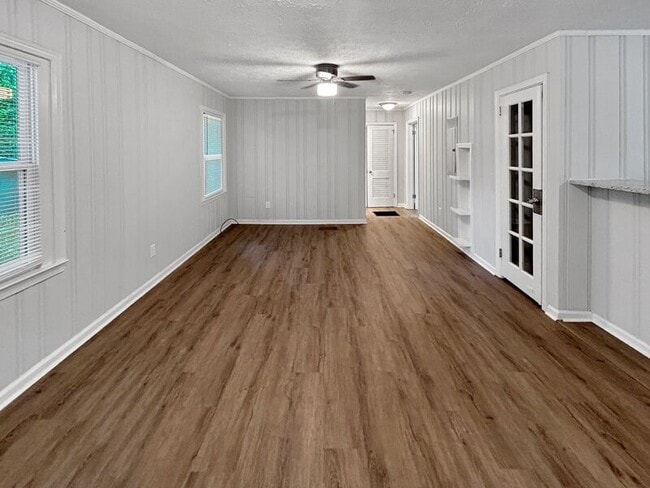 Building Photo - 1228 S Madison Ave