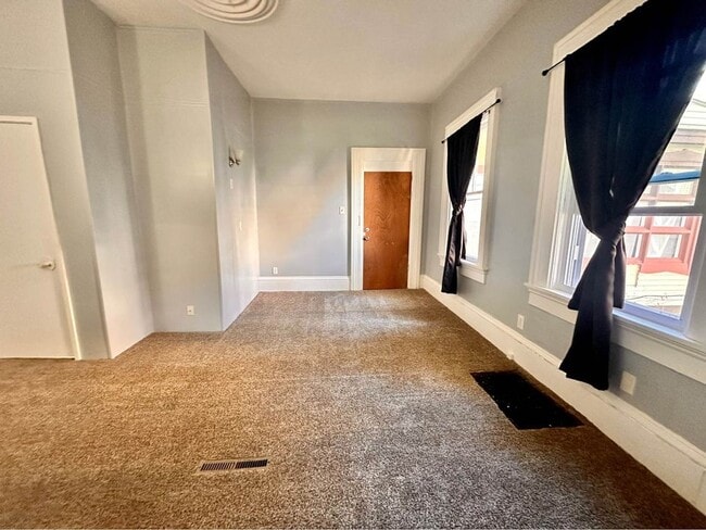 Foto del edificio - 1016 Haskell Ave