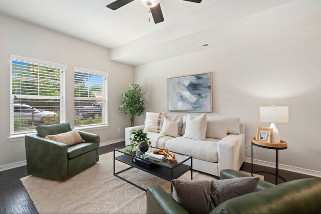 Foto del edificio - Amazing 3 bedroom Townhouse in Central For...
