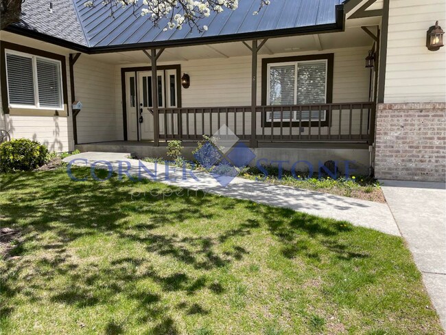 Foto del edificio - Pet Friendly Home with Fully Fenced Yard!