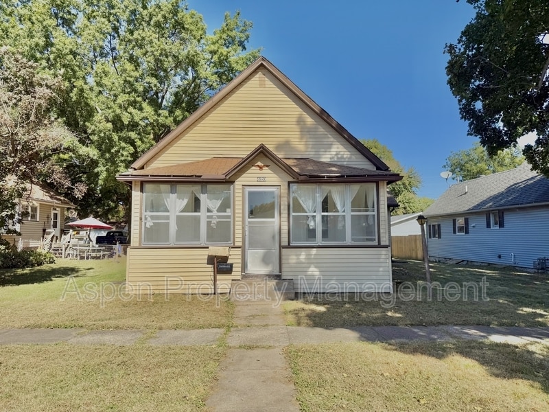 Foto principal - 420 Hedge Ave