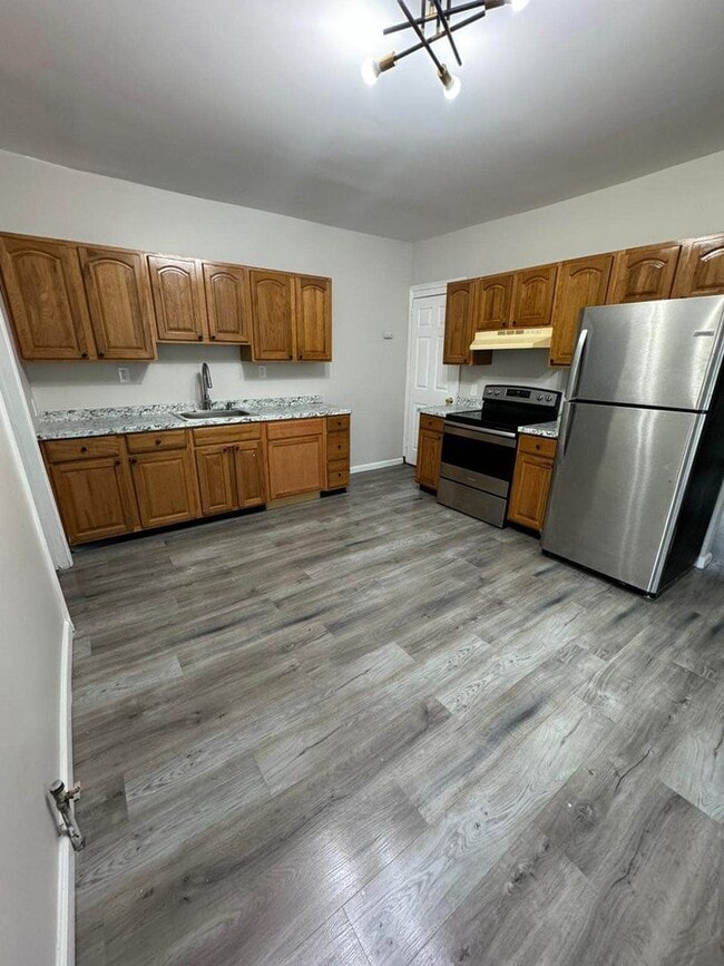 Building Photo - 1252 S 6th Ave