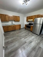 Building Photo - 1252 S 6th Ave