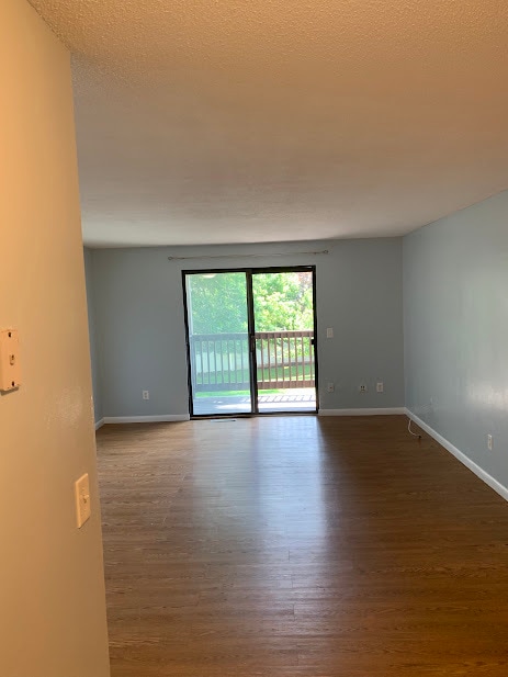 Building Photo - 18 Surrey Dr