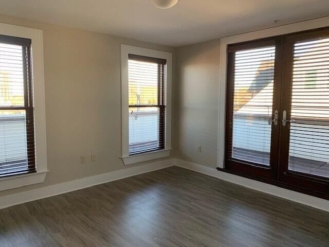 Building Photo - 2041 Overhill Drive, Unit 301