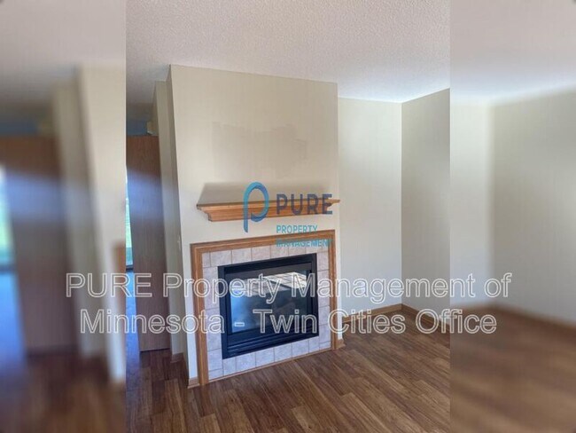 Foto del edificio - 15513 Flyboat Ln