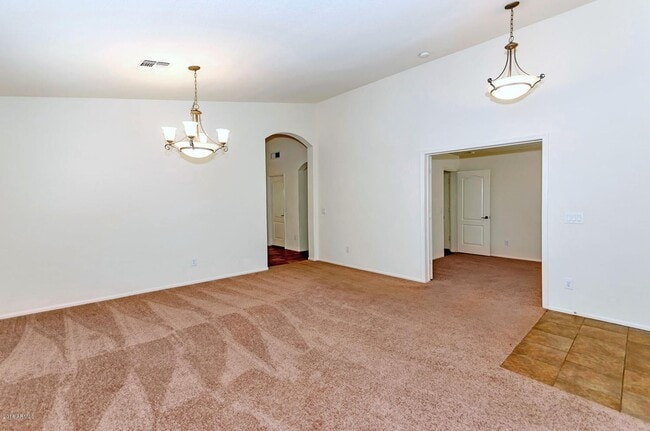 Building Photo - Gorgeous 4 Bed Single Level Norterra Home