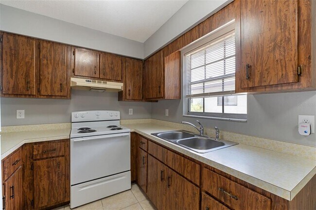 Foto del edificio - 710 N Sinclair Ave