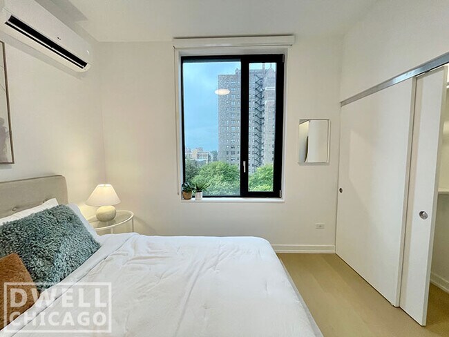 Foto del edificio - 5557 N Sheridan Rd