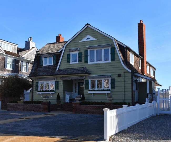 Building Photo - 337 East Ave
