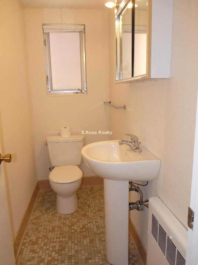 Foto del edificio - 999 Harvard St