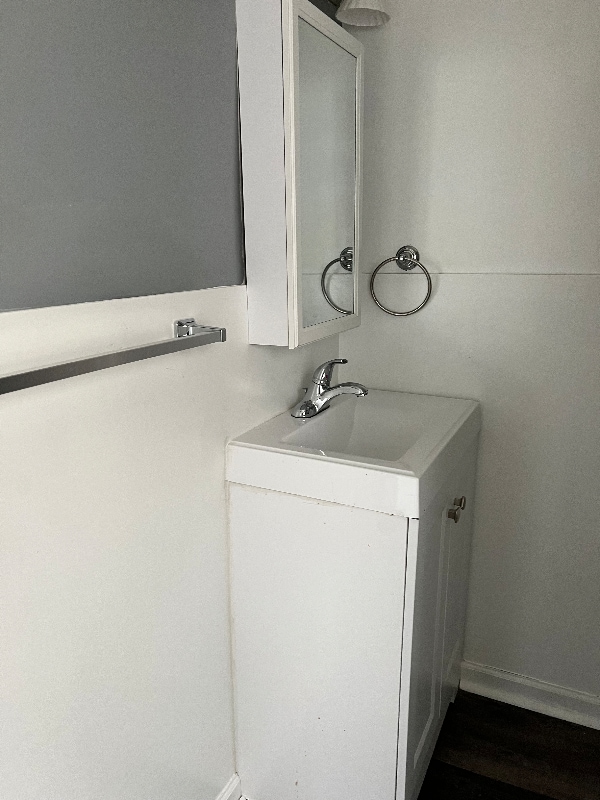 Foto del edificio - 104 Charles Ave