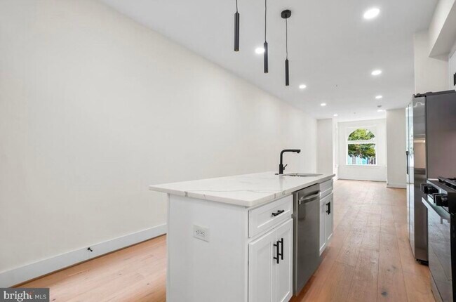 Foto del edificio - 808 12th St NE